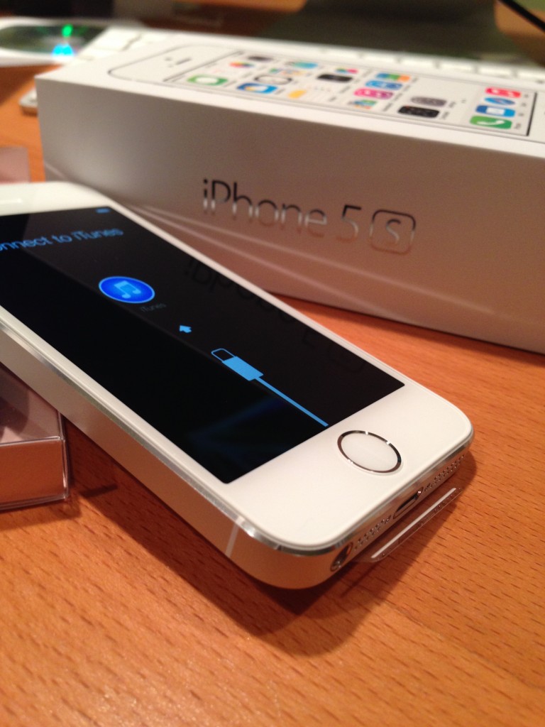 What can you do with your old iPhones? UrbanMoms