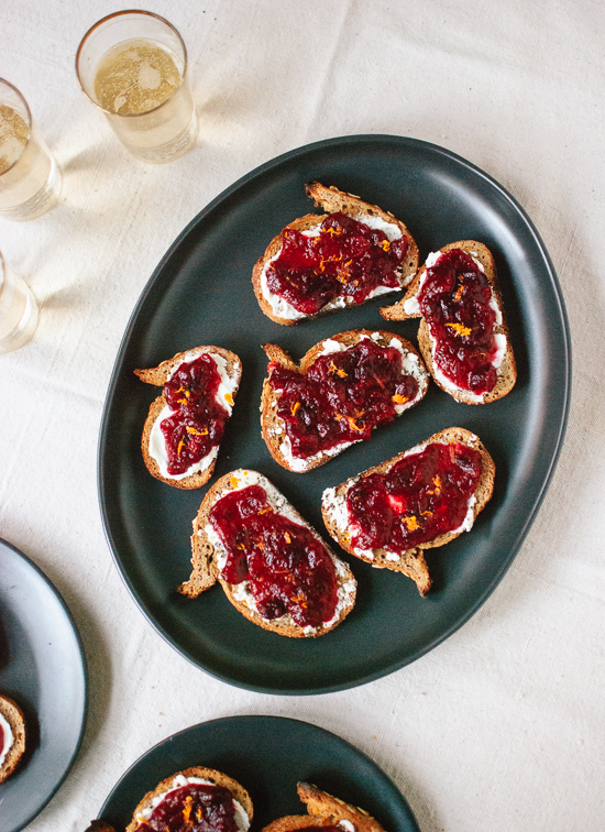 cranberry-crostini