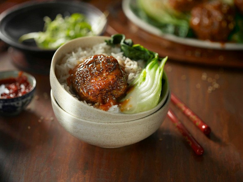 Lion's Head Meatball with Shanghai Bok Choy
