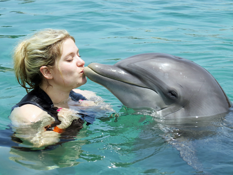 jamaica trip-dolphin cove-sky