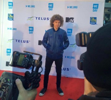 Francesco Yates on the WE Day Red Carpet (photo: Francesco Yates/Facebook)