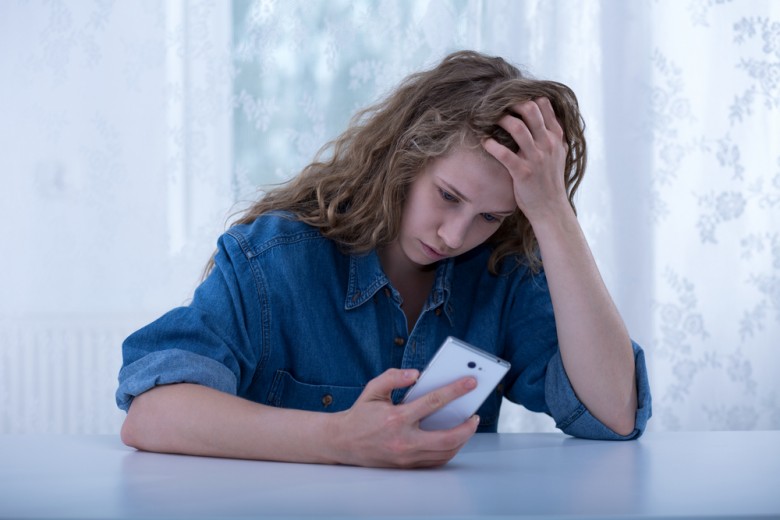 cyber-bullying, bullying, teen girl, teen issues