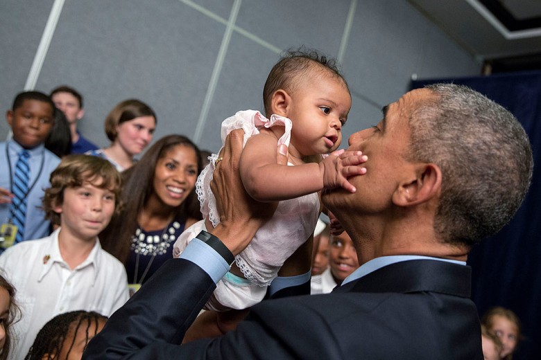 Pictures-President-Obama-Babies07