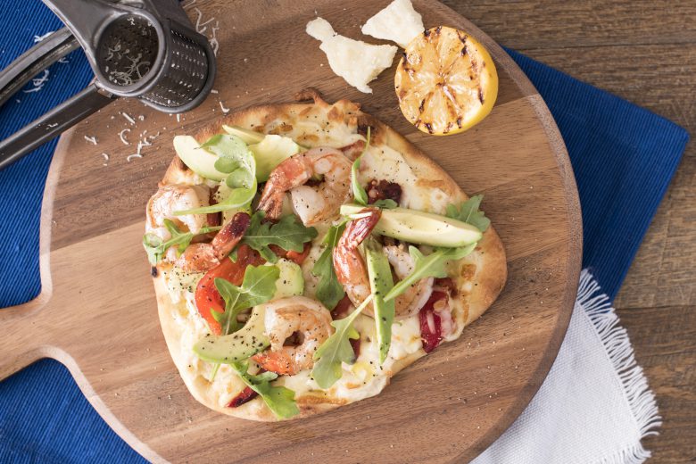 Avocados From Mexico_Flatbread with Grilled Red Peppers, Shrimp, Arugala and Avocado