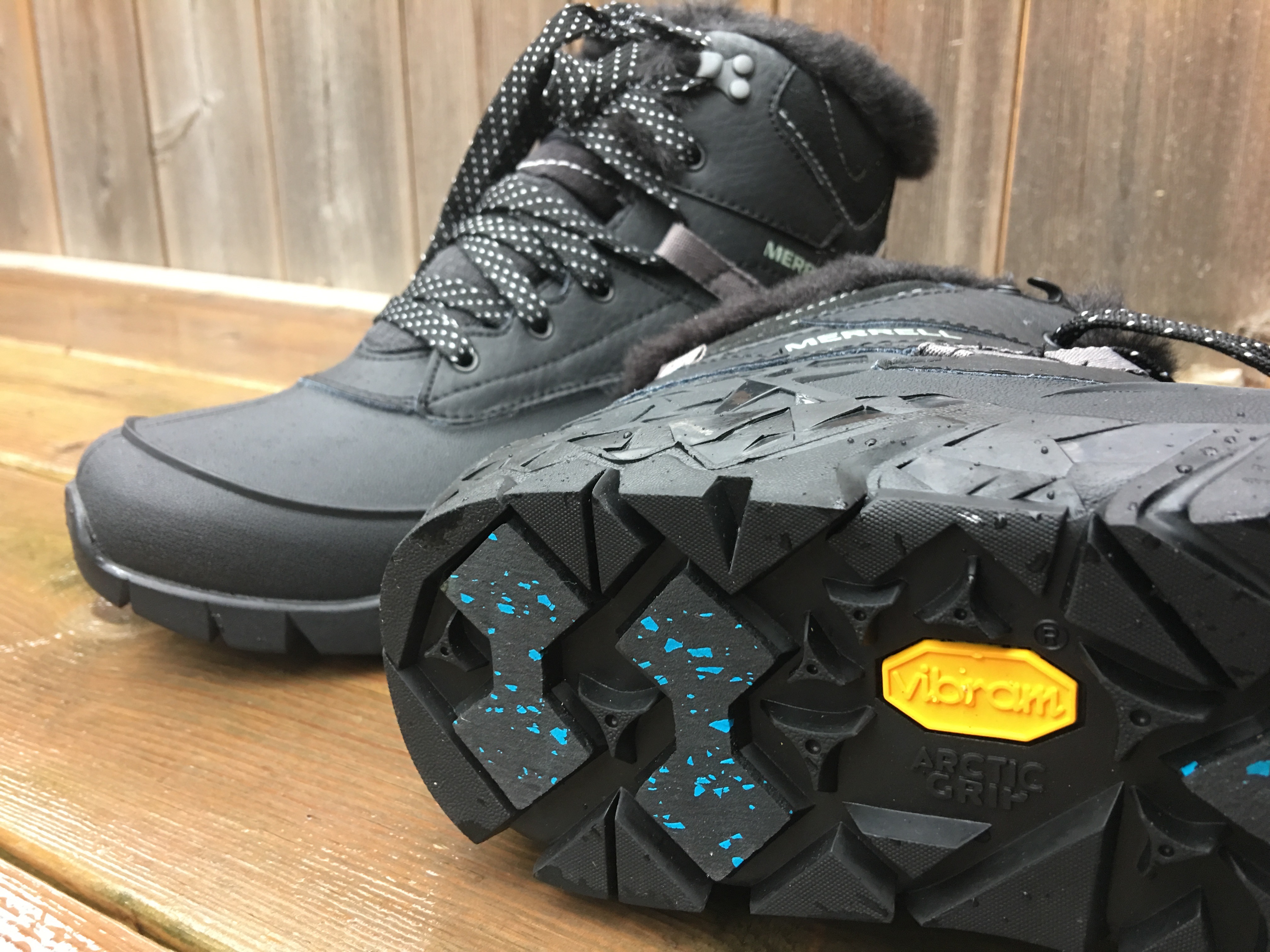 Arctic grip. Merrell Vibram Arctic Grip. Vibram Arctic Grip. Ботинки Vibram Arctic Grip. Ботинки с подошвой Vibram Arctic Grip.